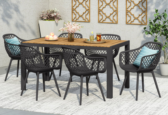On Sale Now: Outdoor Dining Sets